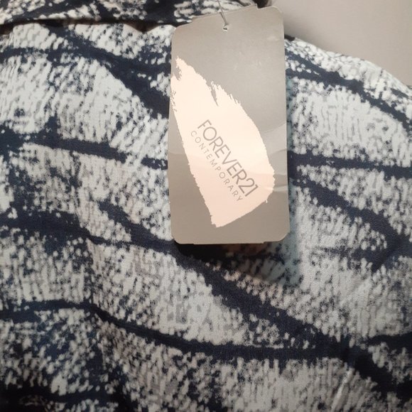 Wrap Dress - Picture 4 of 9